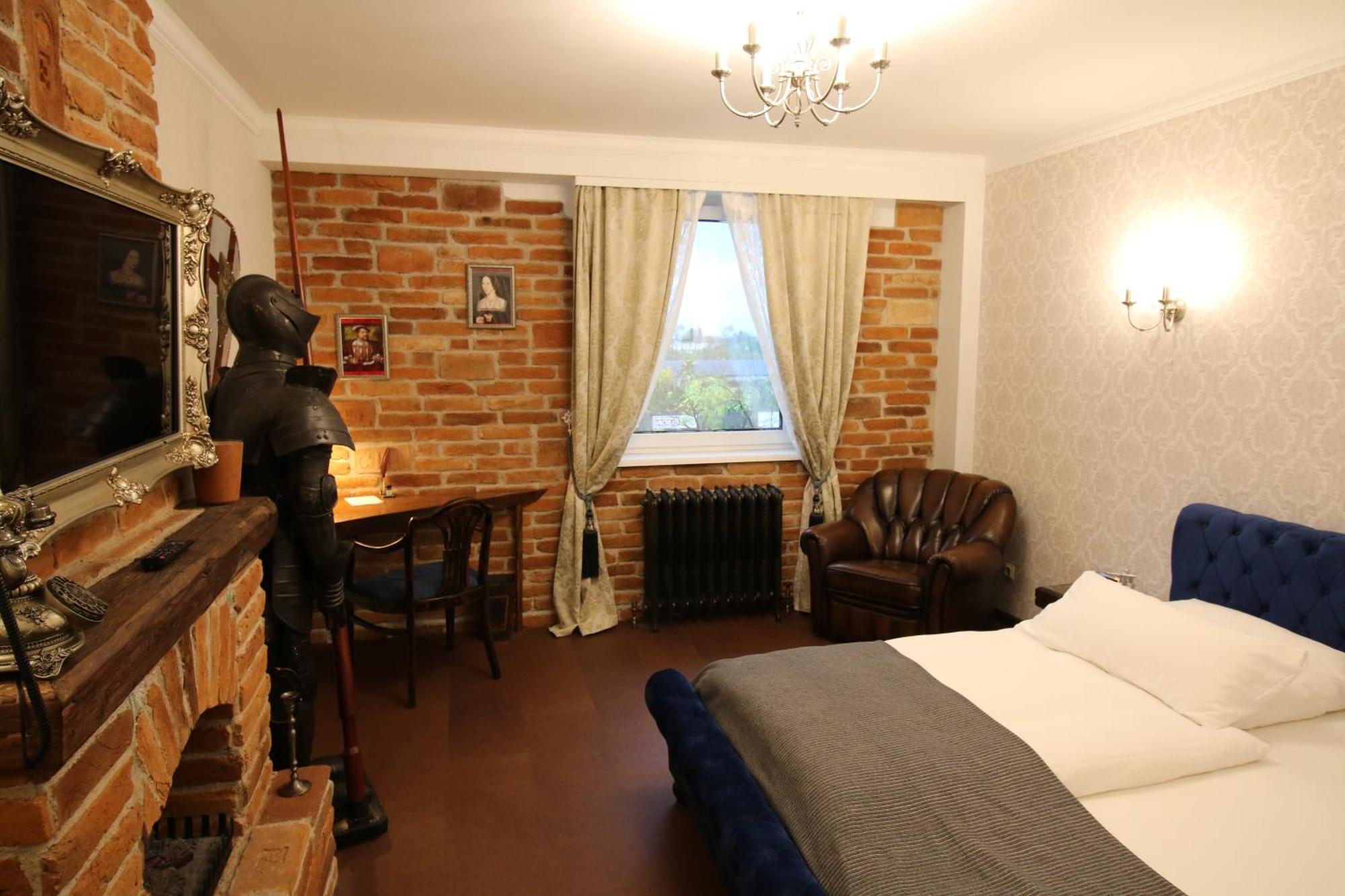 Hotel Freizeittempel วีเนอร์นอยชตัดท์ ภายนอก รูปภาพ